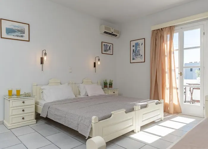 Golden Silence Apartment