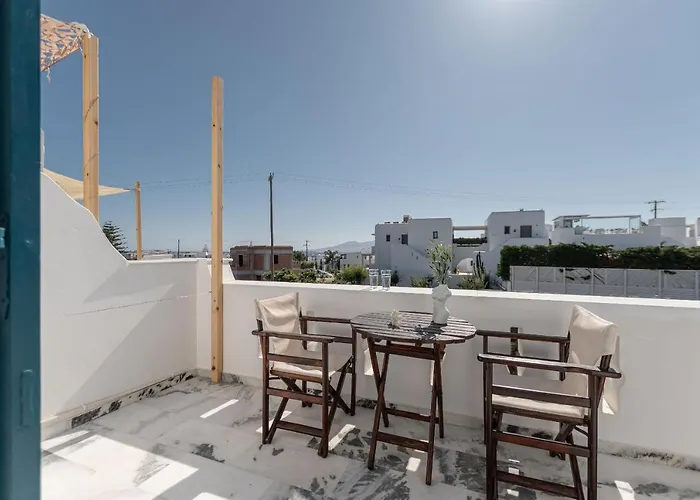 Golden Silence Apartment *