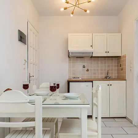 Golden Silence Apartment *