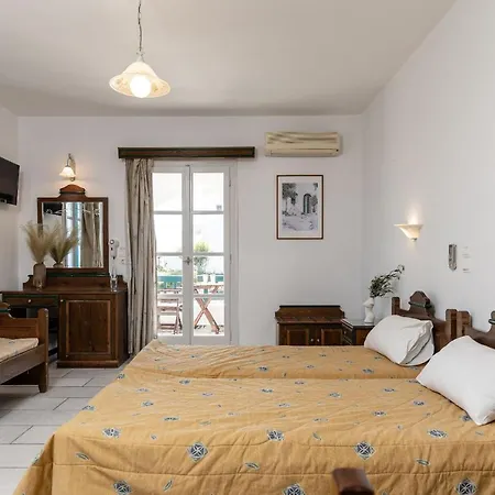 Golden Silence Apartment *