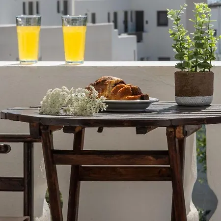 Golden Silence アパート *